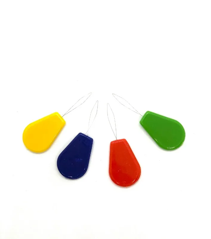 Enhebrador Plástico